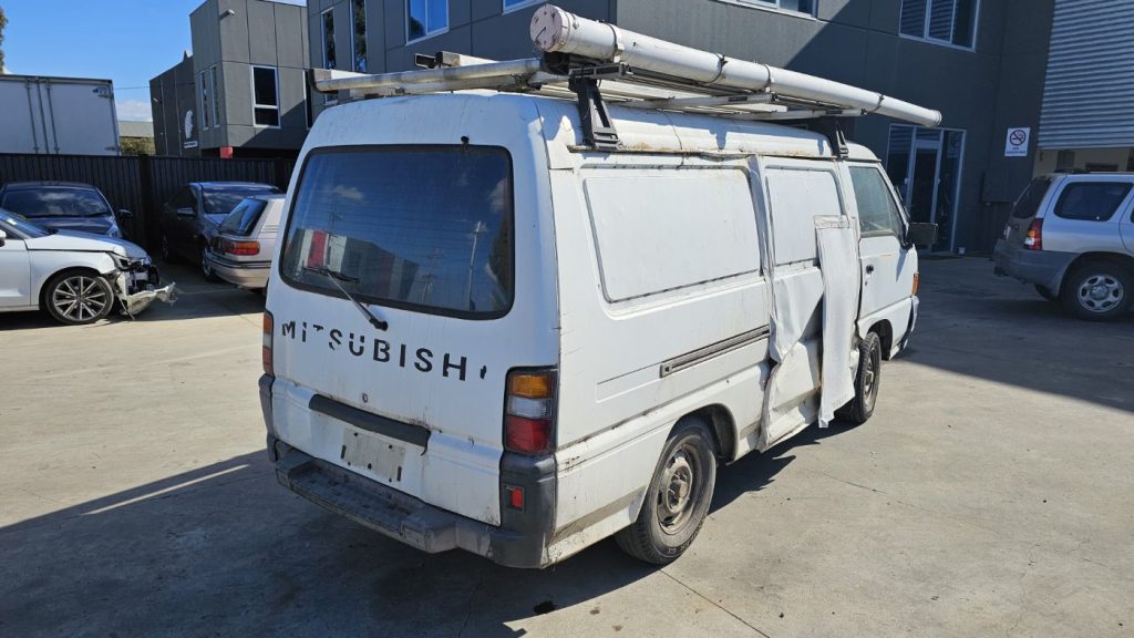 Car Wreckers - Mitsubishi Express 1991 White Manual Petrol