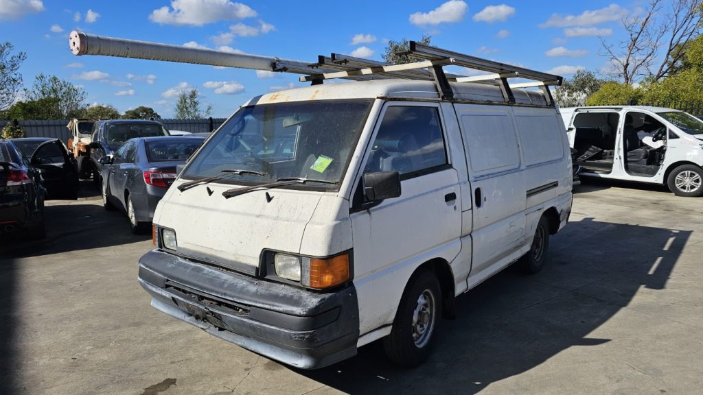 Car Wreckers - Mitsubishi Express 1991 White Manual Petrol