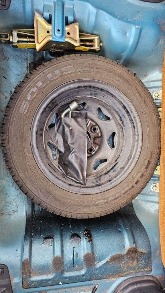 Car Wreckers - Holden Barina 1992 Blue Auto Petrol