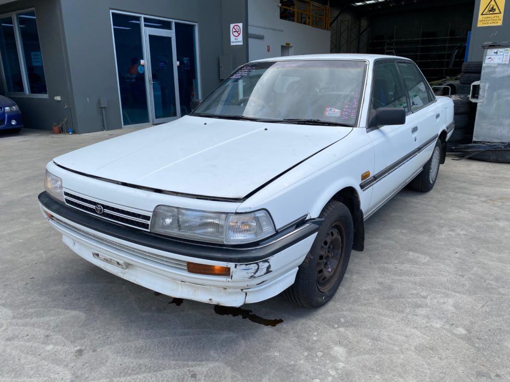 Car Wreckers - Toyota Camry 1992 White Auto Petrol