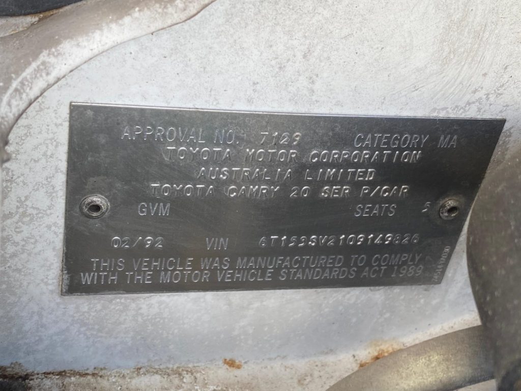 Car Wreckers - Toyota Camry 1992 White Auto Petrol