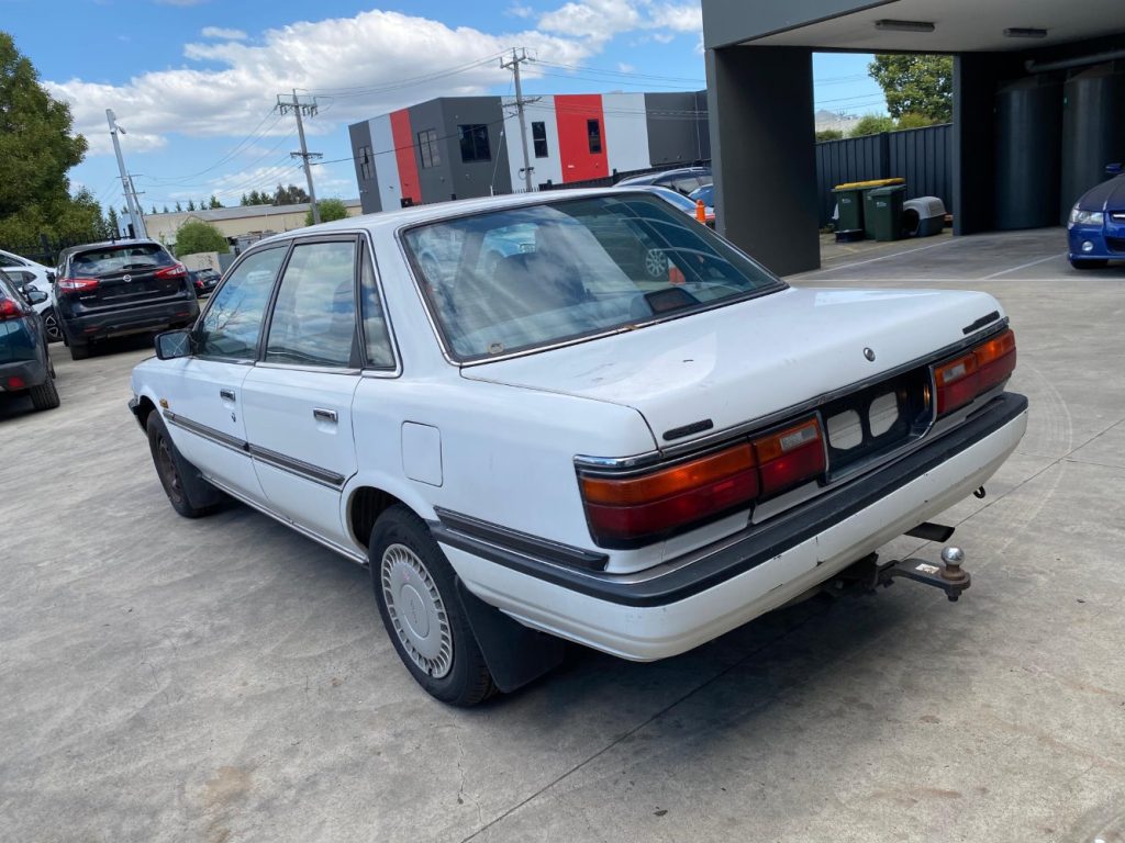 Car Wreckers - Toyota Camry 1992 White Auto Petrol