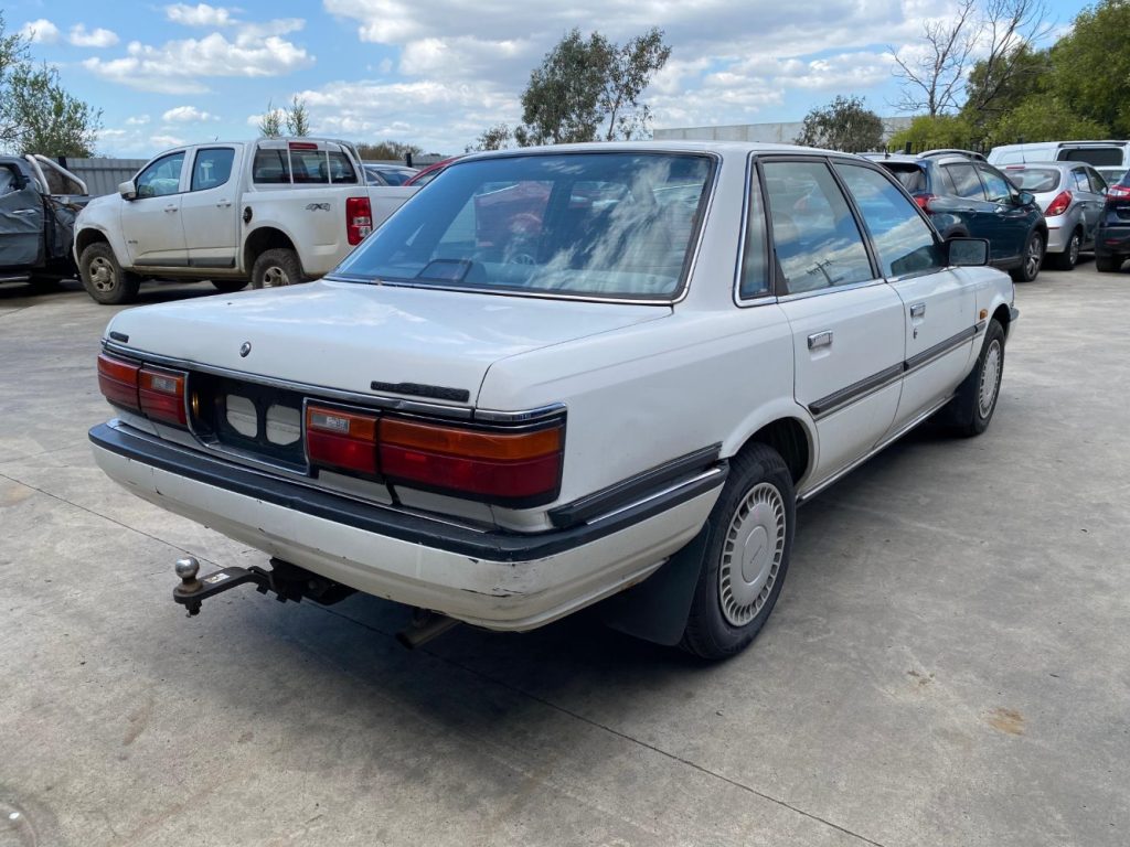 Car Wreckers - Toyota Camry 1992 White Auto Petrol