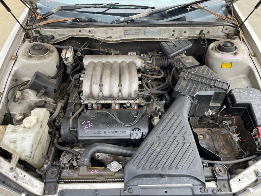 Car Wreckers - Toyota Camry 2000 Gold Auto
