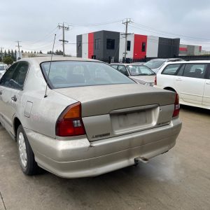 Car Wreckers - Toyota Camry 2000 Gold Auto