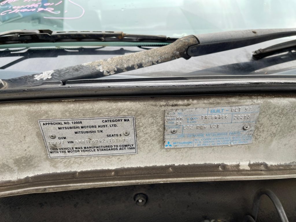 Car Wreckers - Toyota Camry 2000 Gold Auto