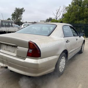 Car Wreckers - Toyota Camry 2000 Gold Auto