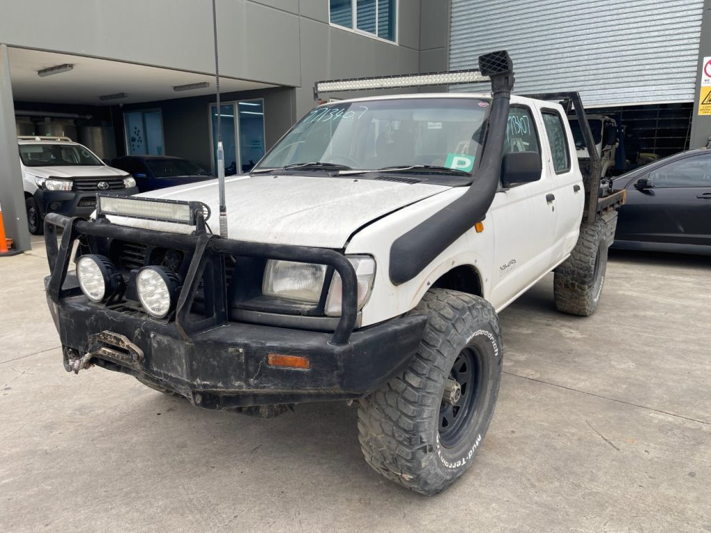 Car Wreckers - Nissan Navara 1997 White Manual Diesel