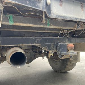 Car Wreckers - Nissan Navara 1997 White Manual Diesel