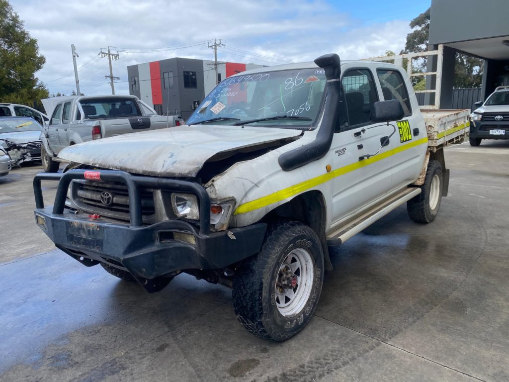 Car Wreckers - Toyota Hilux 1997 White Manual Diesel