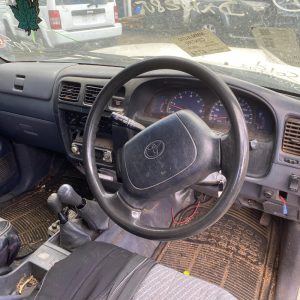 Car Wreckers - Toyota Hilux 1997 White Manual Diesel