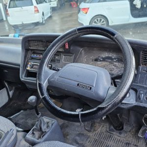 Car Wreckers - Toyota Hiace 1997 White Auto Petrol