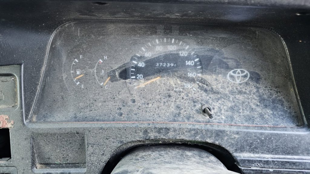 Car Wreckers - Toyota Hiace 1997 White Auto Petrol