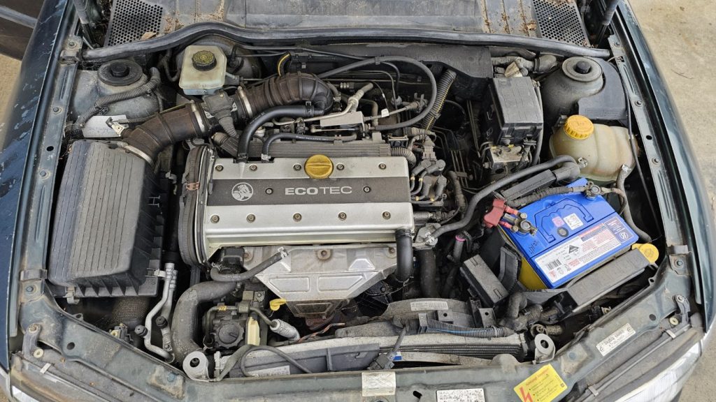 Car Wreckers - Holden Vectra 1999 Green Auto Petrol