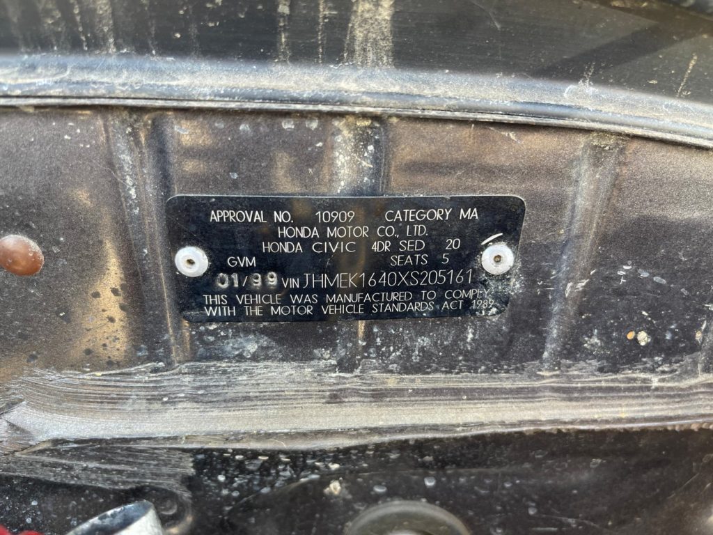 Car Wreckers - Honda Civic 1999 Black Auto Petrol