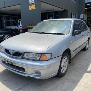 Car Wreckers - Nissan Pulsar 1999 Silver Manual