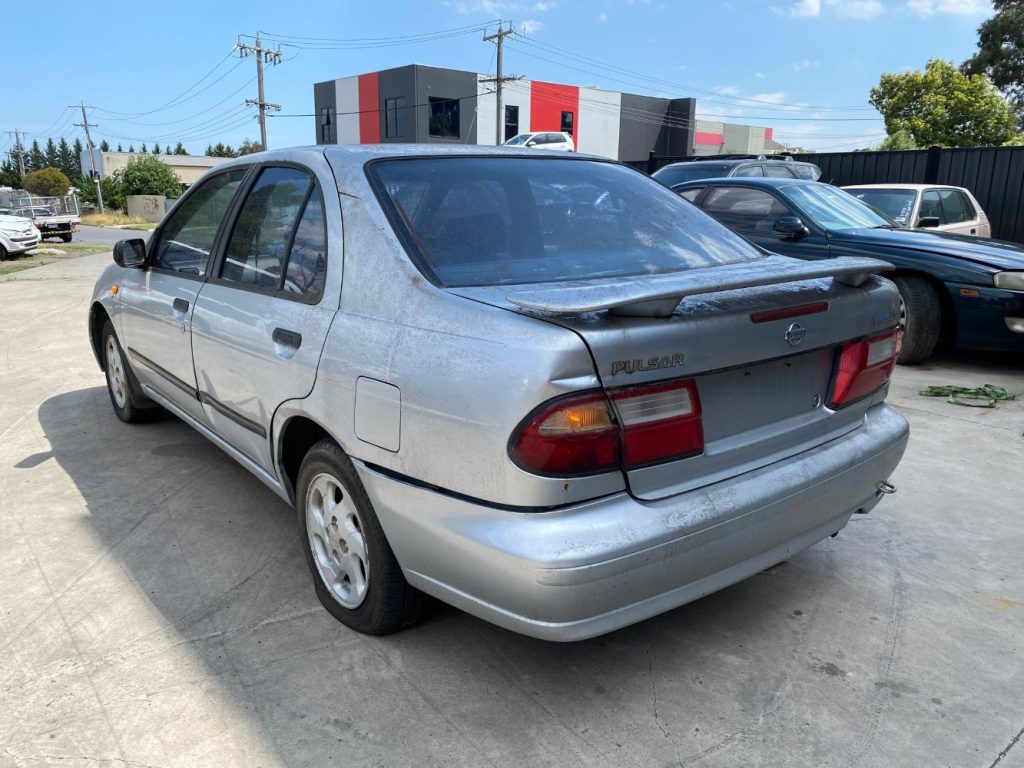 Car Wreckers - Nissan Pulsar 1999 Silver Manual