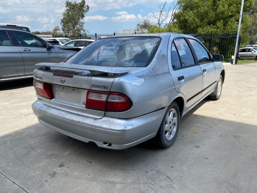 Car Wreckers - Nissan Pulsar 1999 Silver Manual