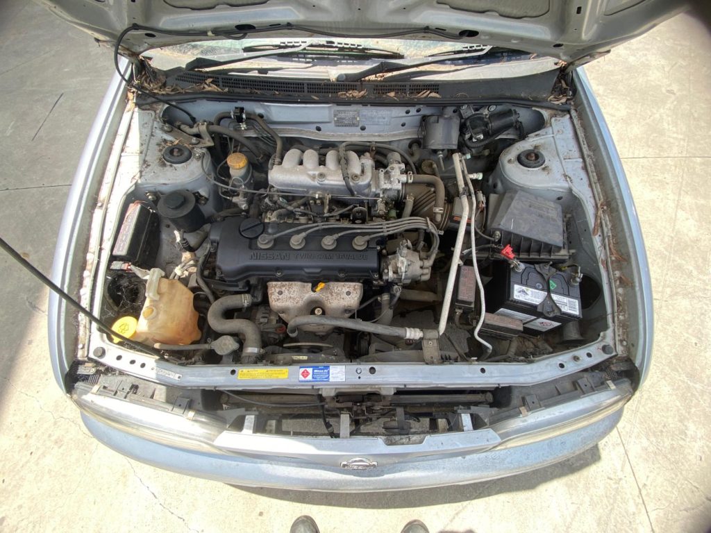 Car Wreckers - Nissan Pulsar 1999 Silver Manual