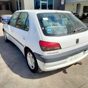 Car Wreckers - Peugeot 306 1999 White Auto Petrol