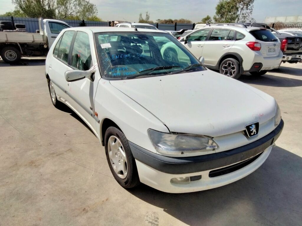 Car Wreckers - Peugeot 306 1999 White Auto Petrol