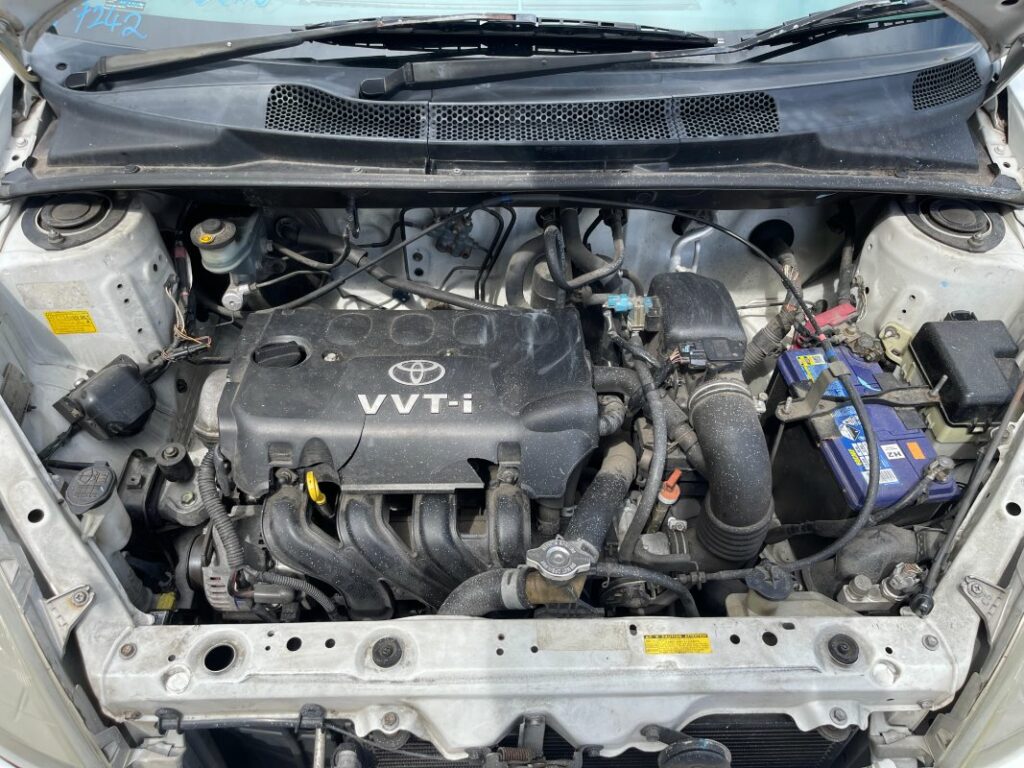 Car Wreckers - Toyota Echo 1999