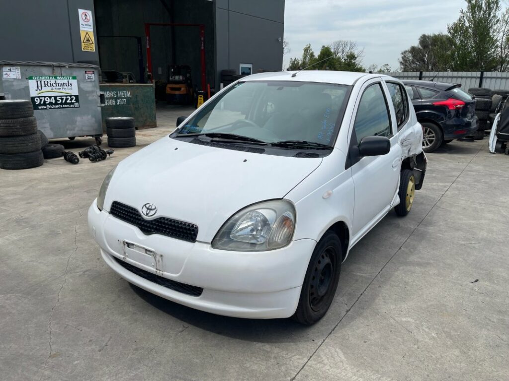 Car Wreckers - Toyota Echo 1999