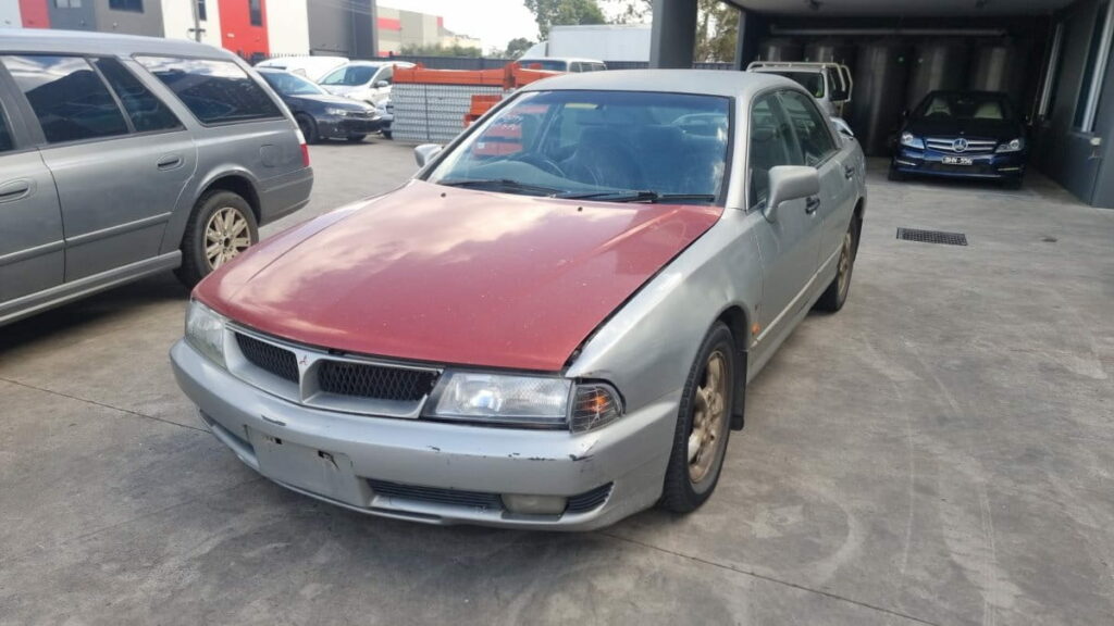1999 mitsubishi magna