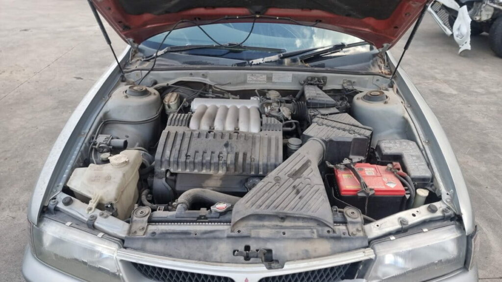 1999 mitsubishi magna