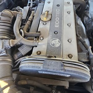 Car Wreckers - Holden Ventra 2000 White Auto Petrol