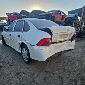 Car Wreckers - Holden Ventra 2000 White Auto Petrol