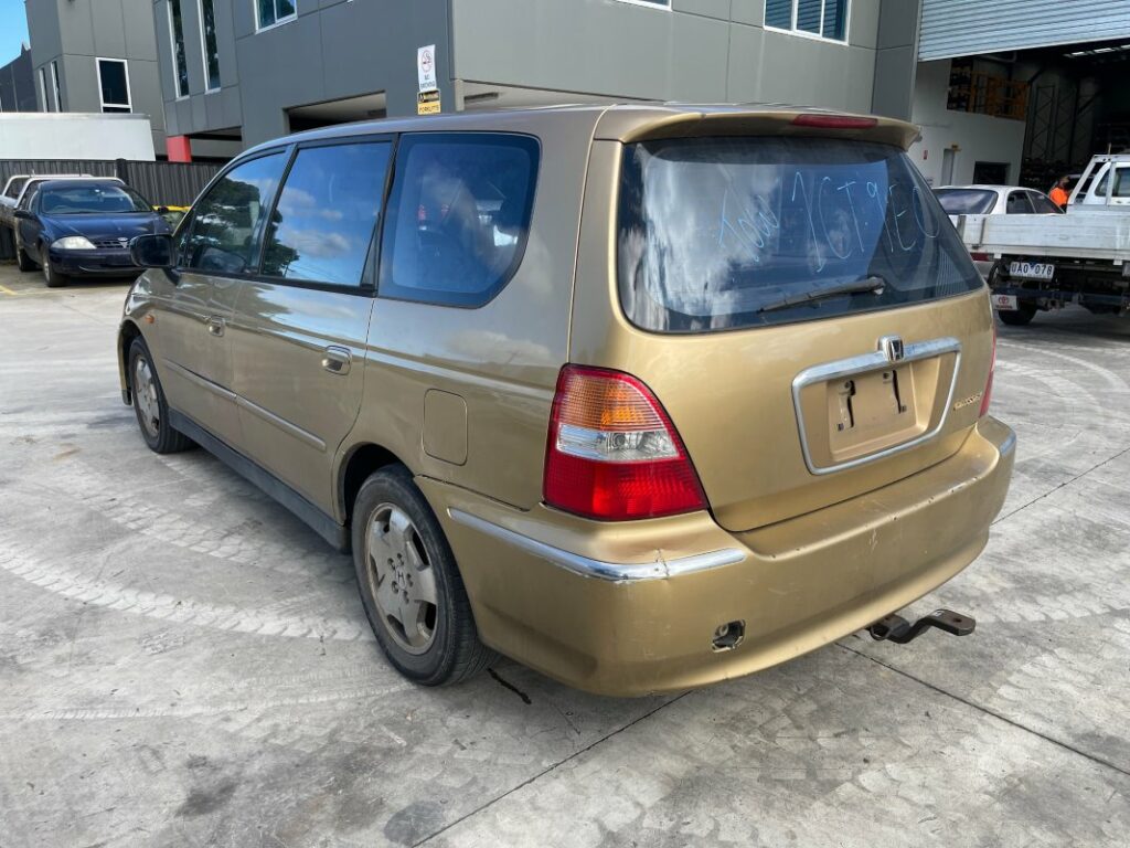 Car Wreckers - Honda Odyssey 2000