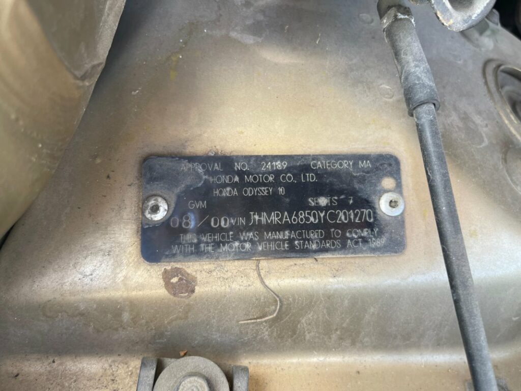 Car Wreckers - Honda Odyssey 2000