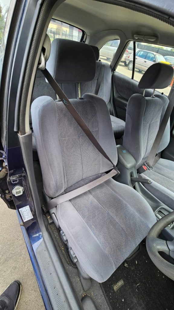 Car Wreckers - Mazda 323 2000 Blue Auto Petrol