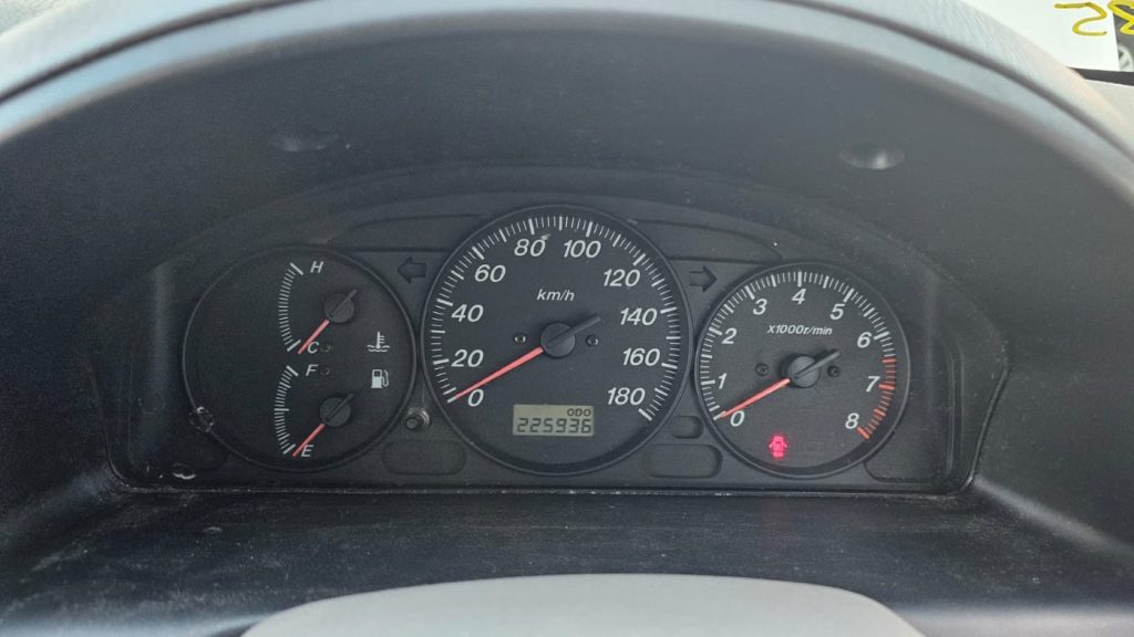 Mazda 121 Metro 2000 DW5W i 16V 1.5L B5C5 SOHC 16v Petrol 4cyl 64kW Hatchback FWD