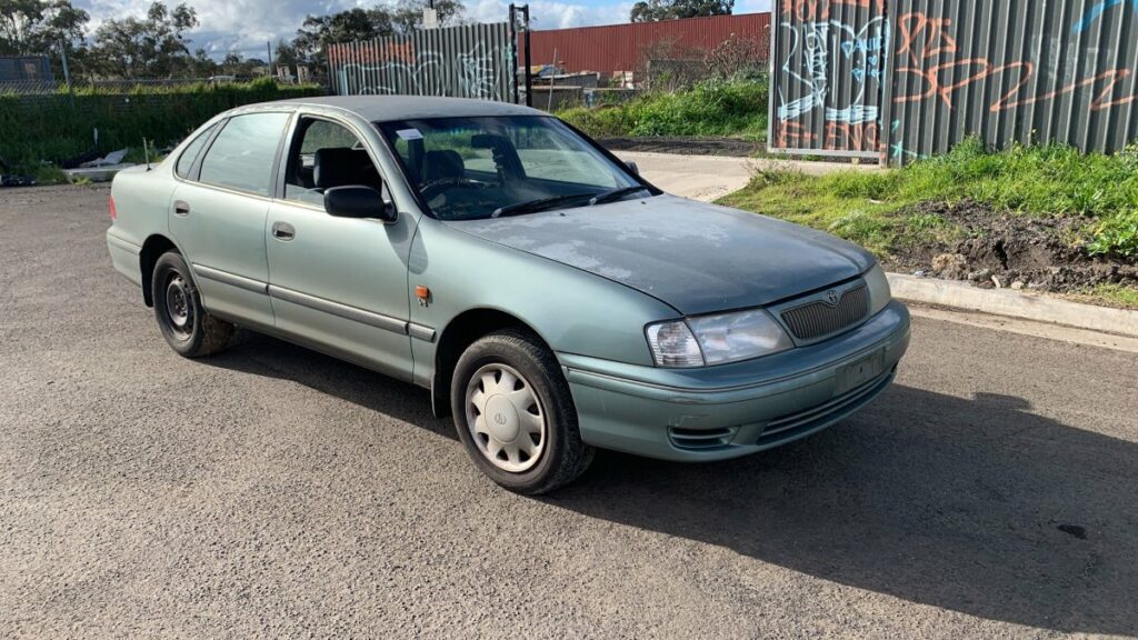 Car Wreckers - Toyota Avalon 2000 Silver Auto Petrol - Car Parts, Used Parts, Auto Parts