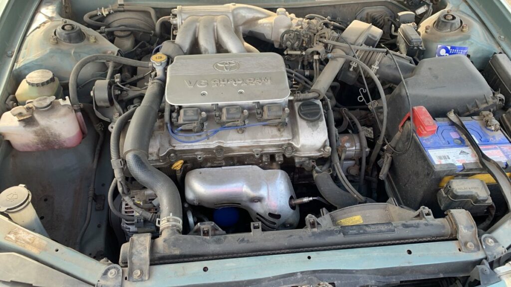 Car Wreckers - Toyota Avalon 2000 Silver Auto Petrol - Car Parts, Used Parts, Auto Parts