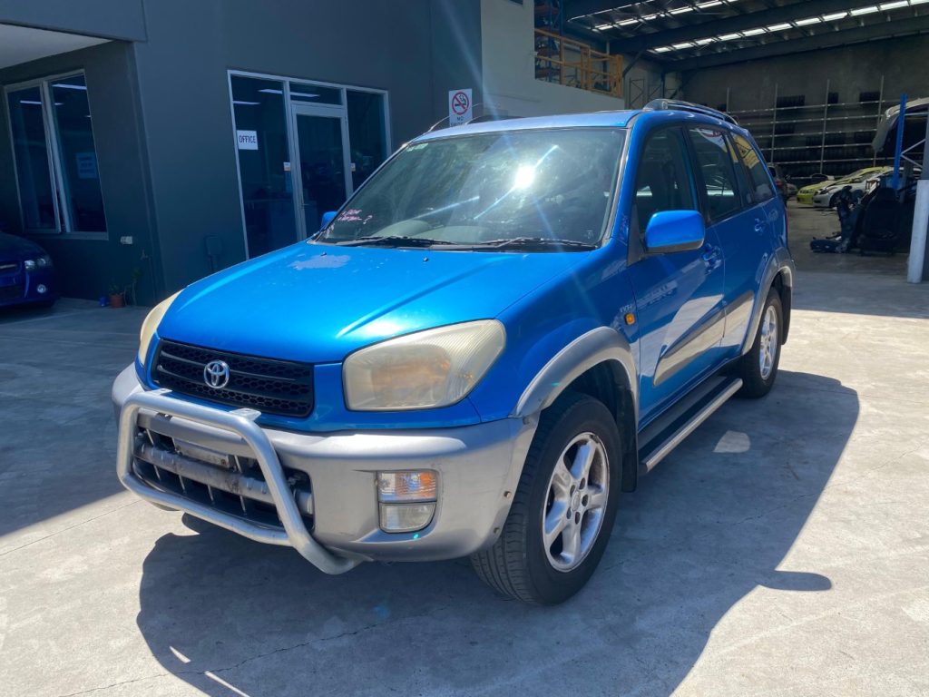 Car Wreckers - Toyota Rav4 2000 Blue Auto