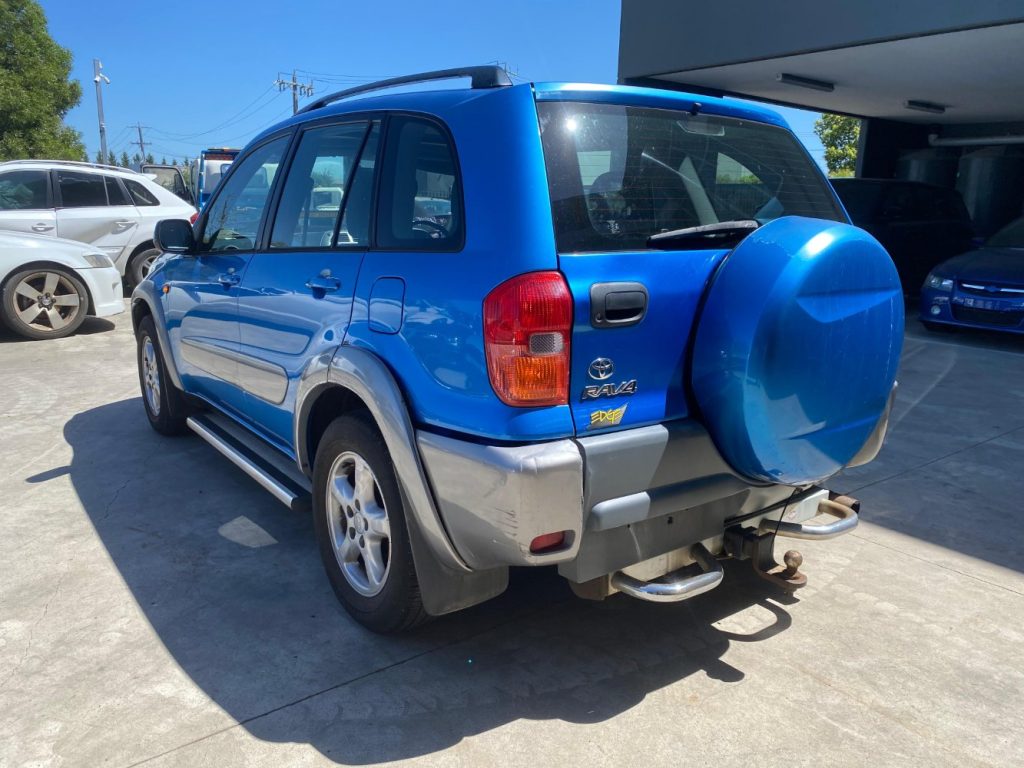 Car Wreckers - Toyota Rav4 2000 Blue Auto