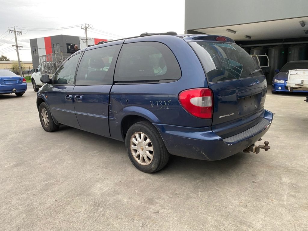 Car Wreckers - Chrysler Grand Voyager 2001 Navy Auto Petrol