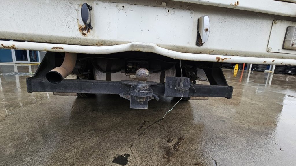 Car Wreckers - Ford Courier 2002 White Auto Petrol