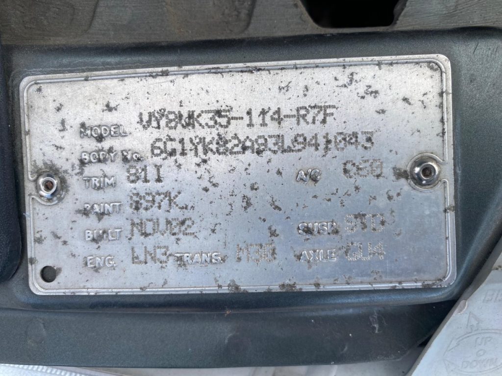 Car Wreckers - Holden Commodore 2002 Grey Auto Petrol