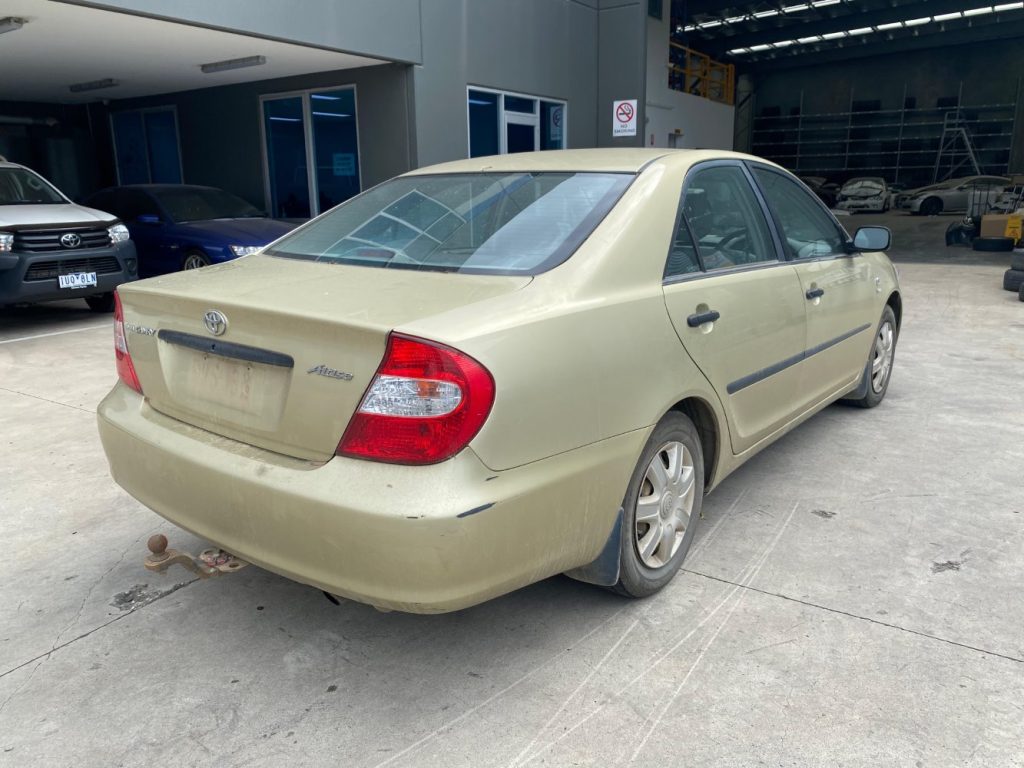 Car Wreckers - Toyota Camry 2002 Gold Auto Petrol