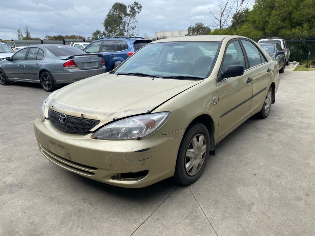 Car Wreckers - Toyota Camry 2002 Gold Auto Petrol