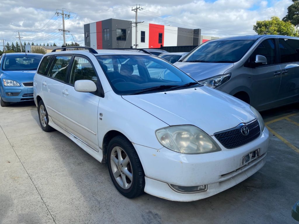 Car Wreckers - Toyota Corolla 2002 White Auto
