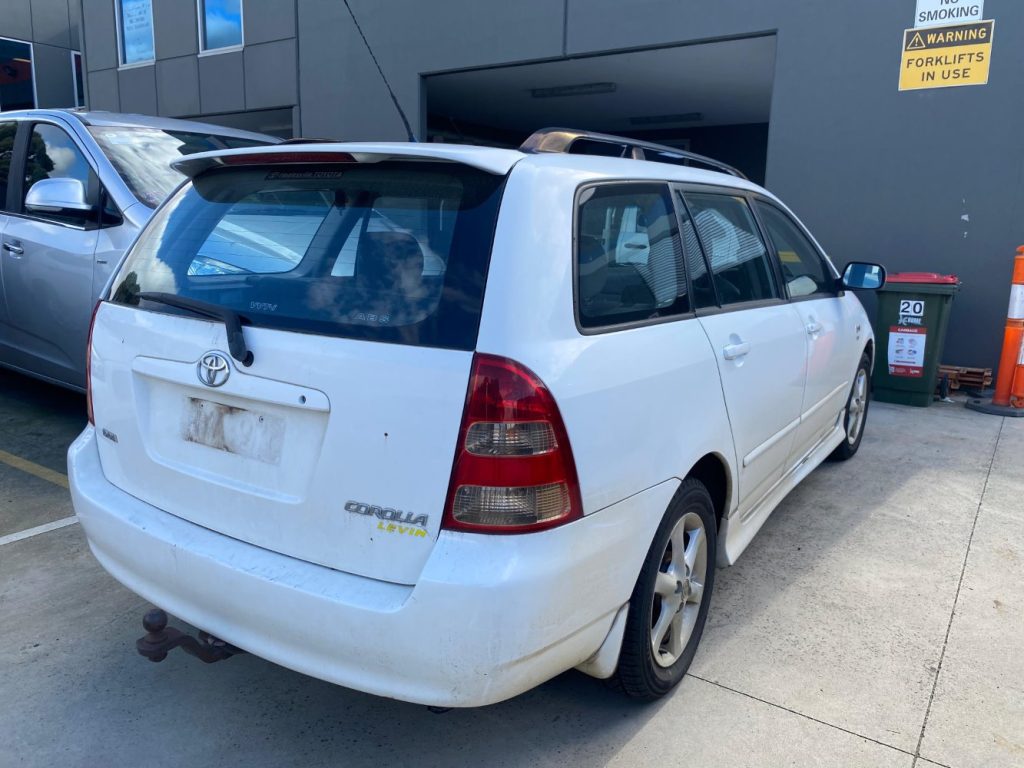 Car Wreckers - Toyota Corolla 2002 White Auto