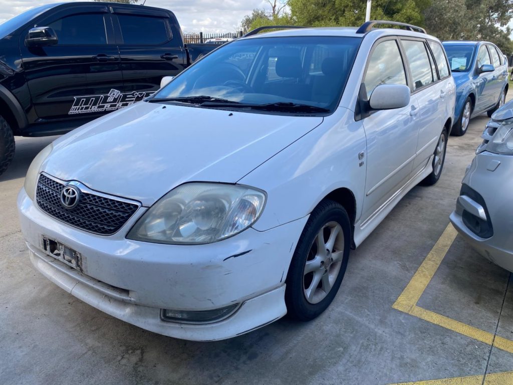 Car Wreckers - Toyota Corolla 2002 White Auto
