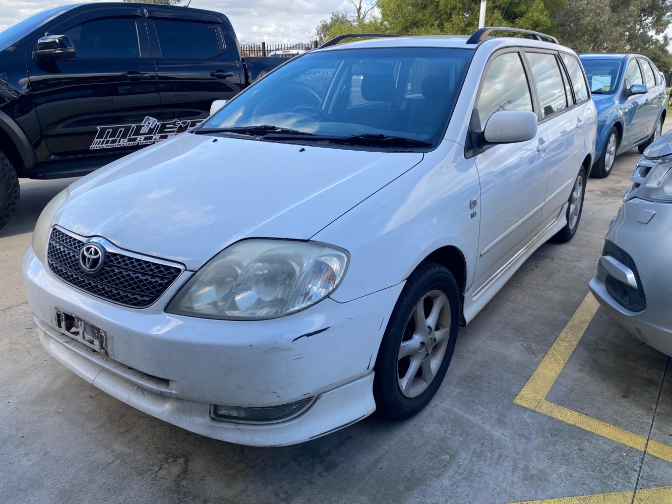 Car Wreckers Toyota Corolla 2002 White Auto