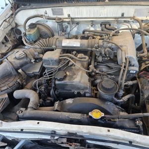 Car Wreckers - Toyota Hilux 2002 White Manual Petrol