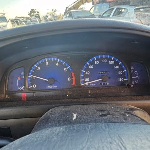 Car Wreckers - Toyota Hilux 2002 White Manual Petrol